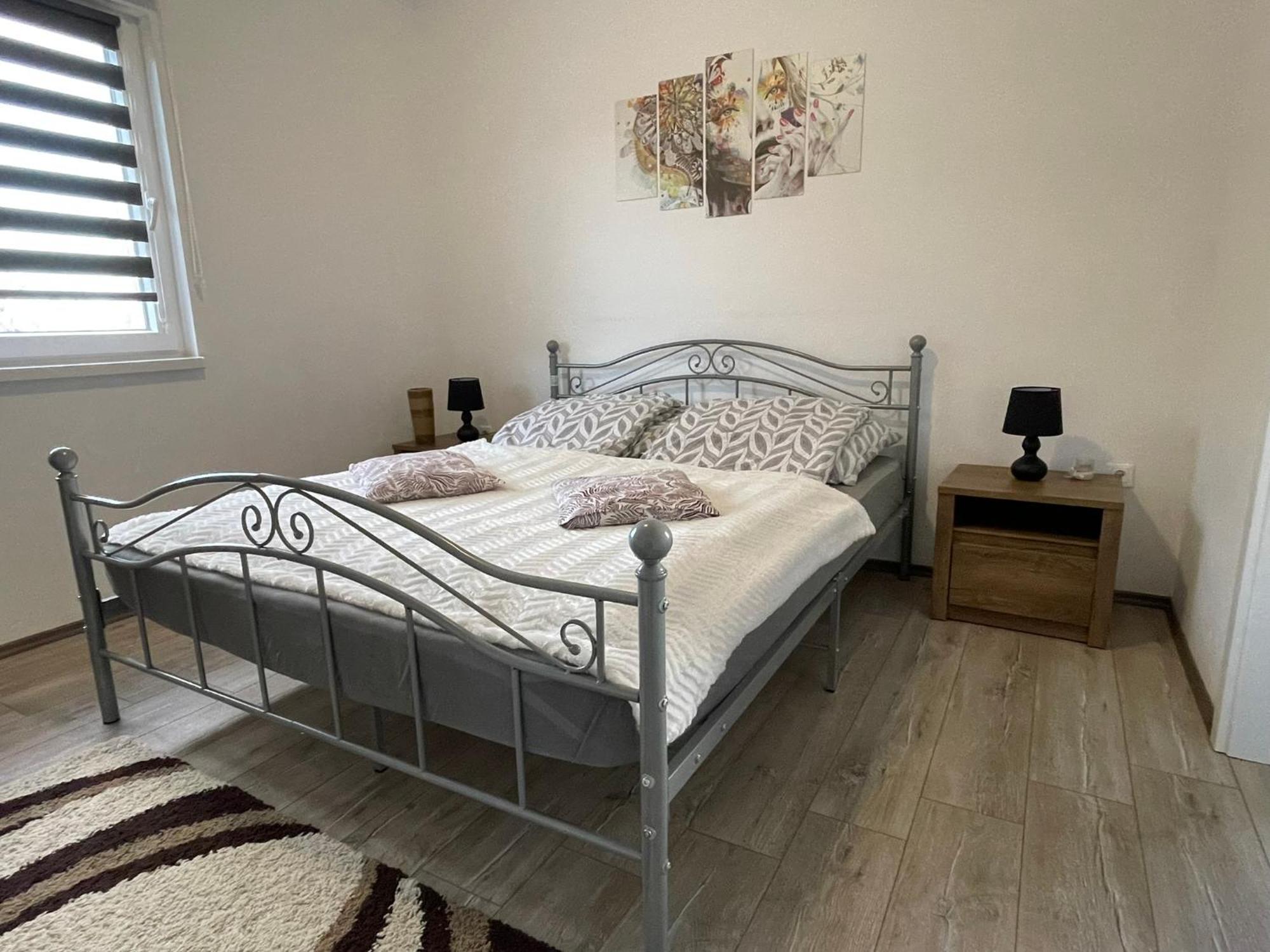 Fullhouse Apartmanhaz Zamárdi Екстериор снимка