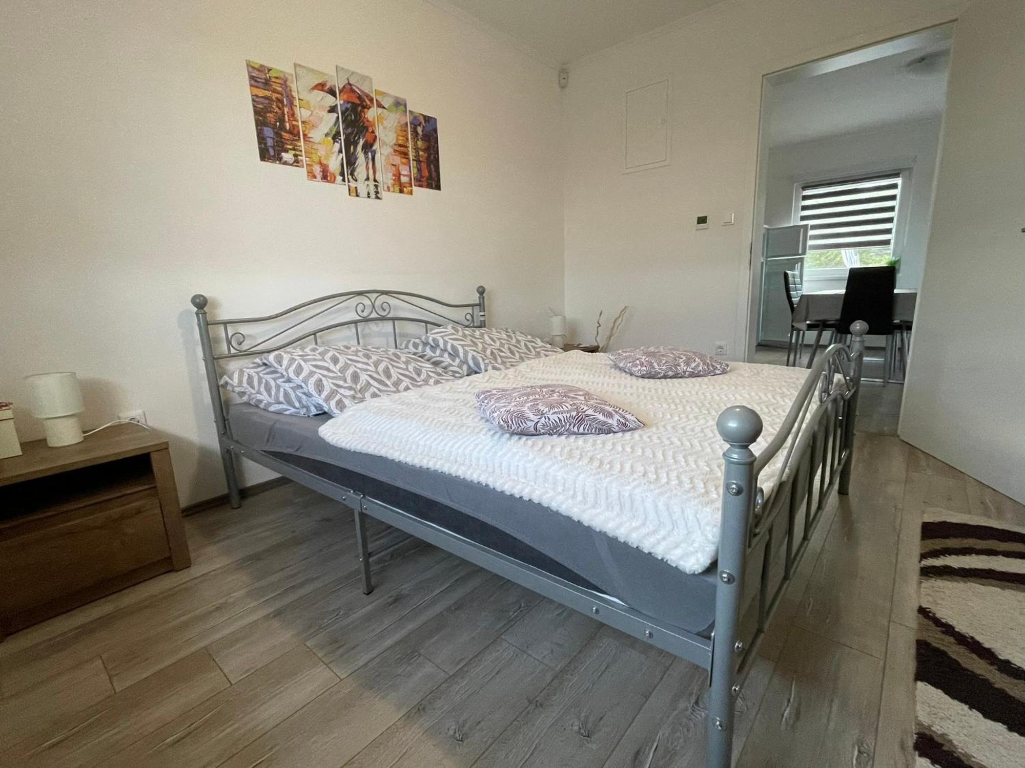 Fullhouse Apartmanhaz Zamárdi Екстериор снимка